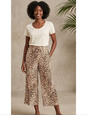 One by Chapter One Wide Leg Crop pants Animal print Size M